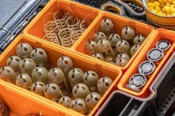 Guru Fusion Feeder Box